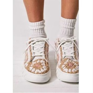 New✨Free People Catch Me If You Can Crochet Sneakers - Blush